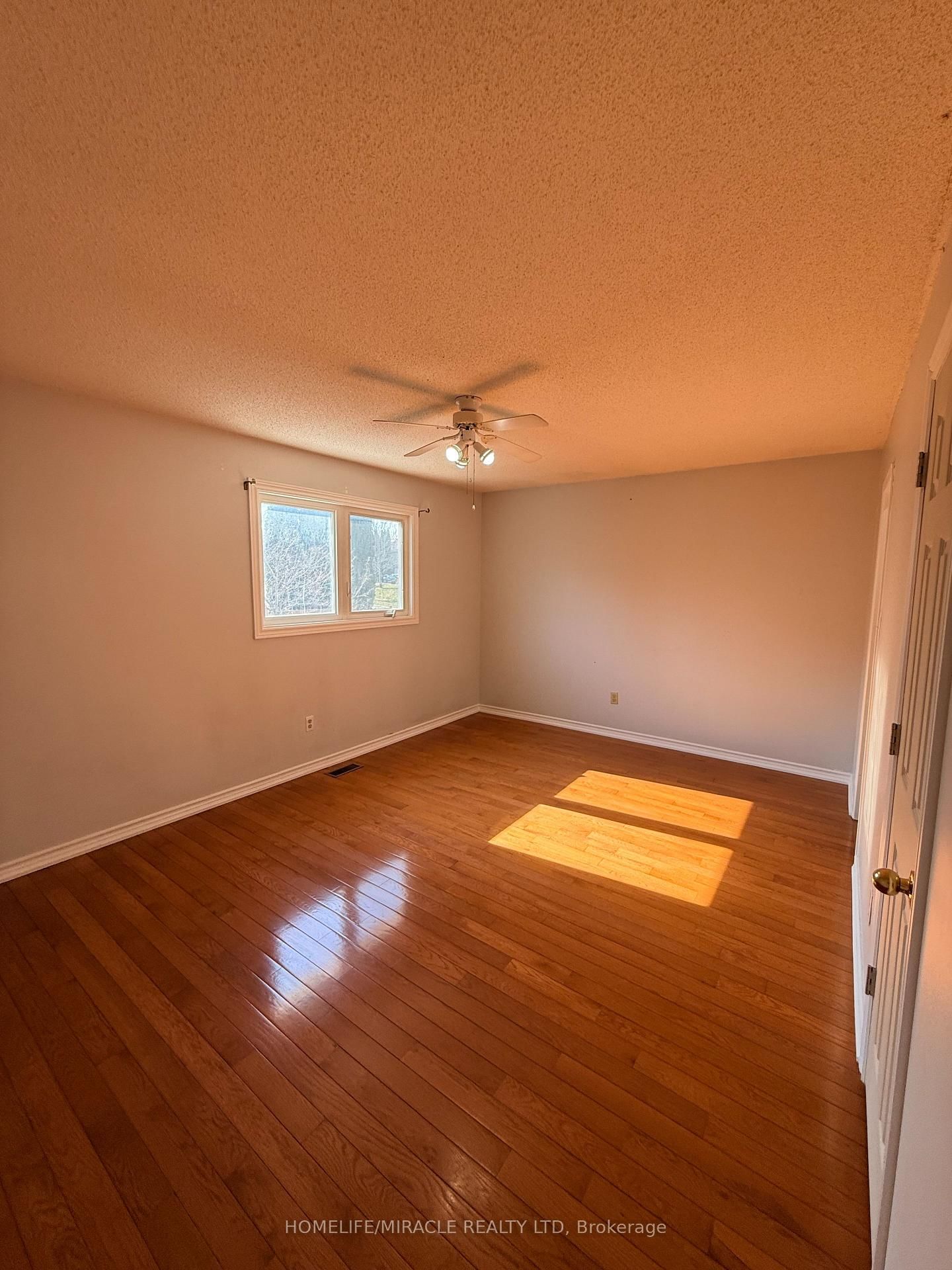 Detached House for sale at 2274 Chapman Court, Pickering, Ontario, L1X 2E8 - Brock Ridge - MLS: E12977232