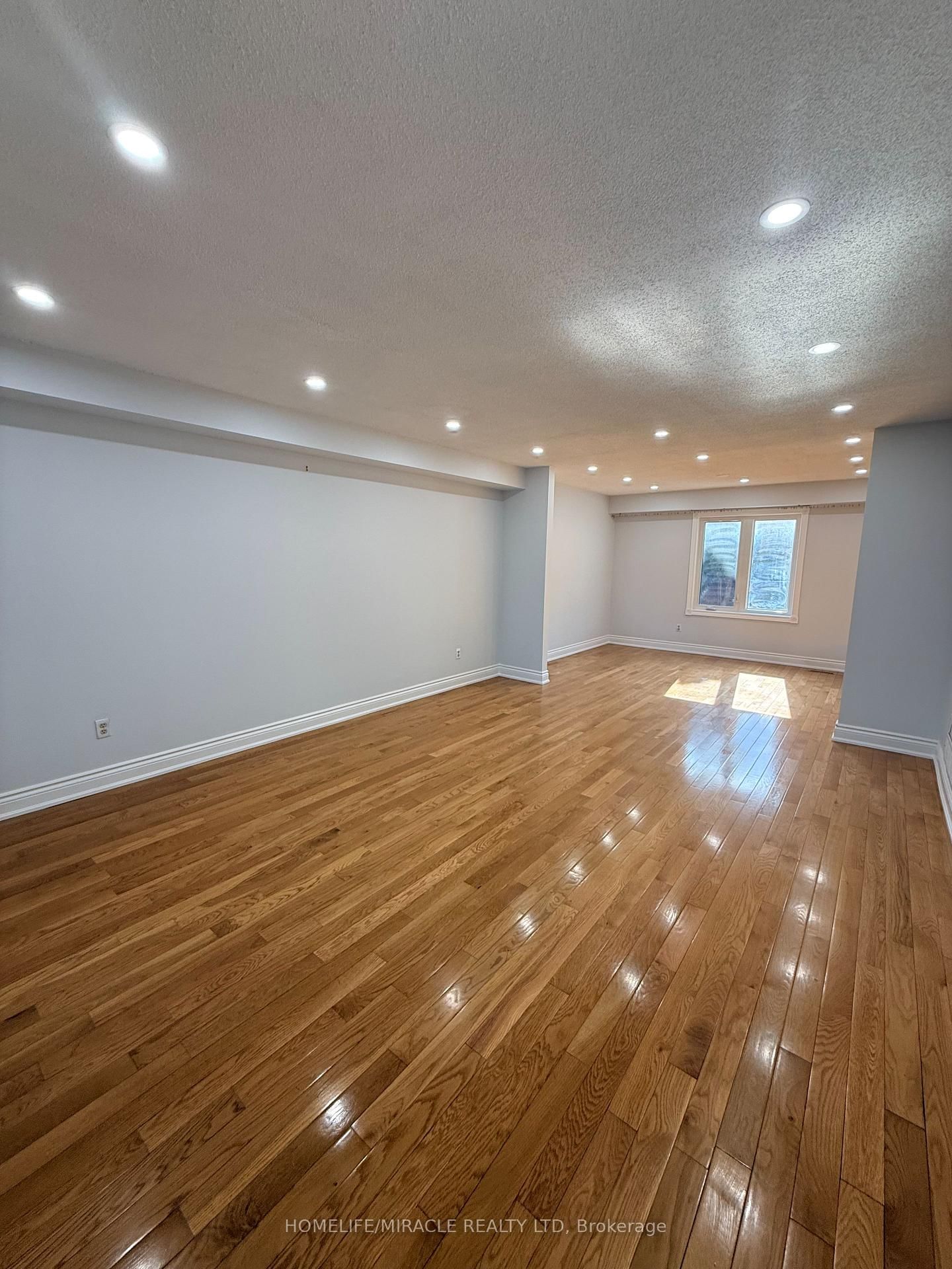 Detached House for sale at 2274 Chapman Court, Pickering, Ontario, L1X 2E8 - Brock Ridge - MLS: E12977232