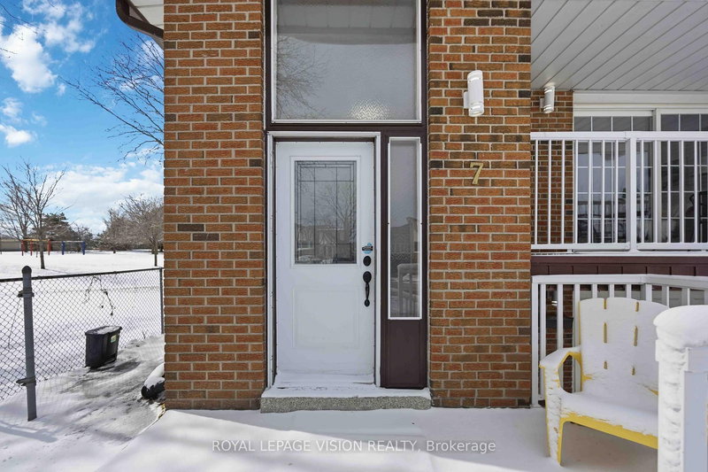 7 Snowhill Cres, Toronto, M1S 3T4 | Image 3