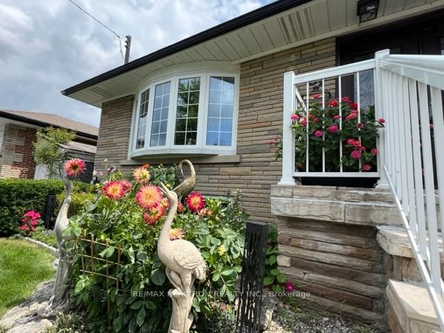 51 Perivale Cres, Toronto, M1J 2C4 | Image 3