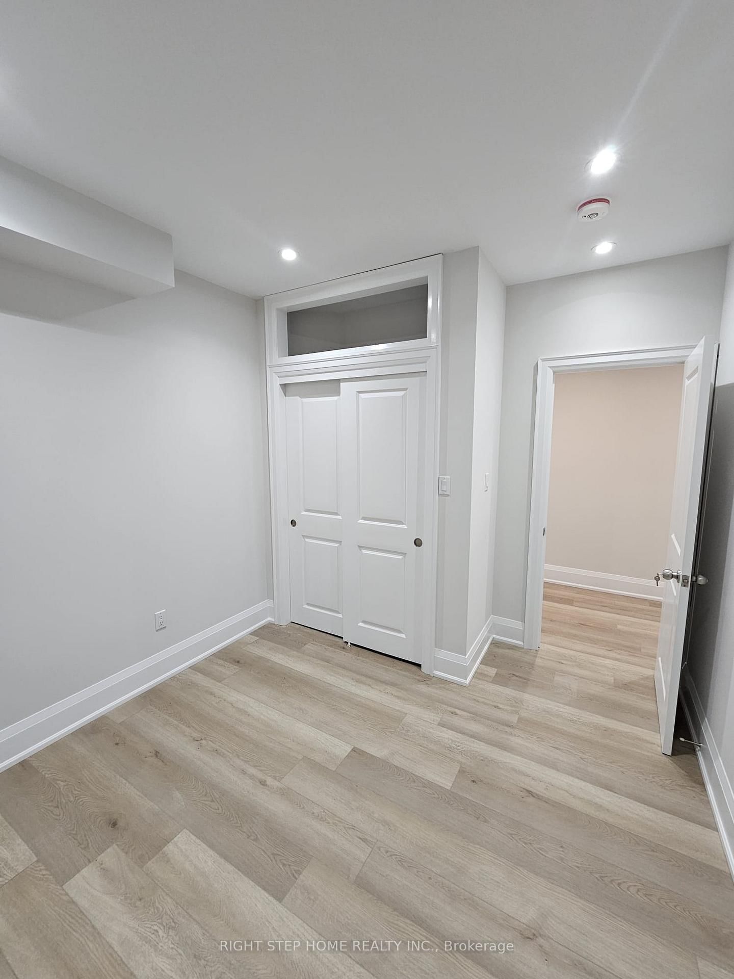 Detached House for lease at 41 Sugarbush Square, Toronto, Ontario, M1C 3M6 - Highland Creek - MLS: E12977818