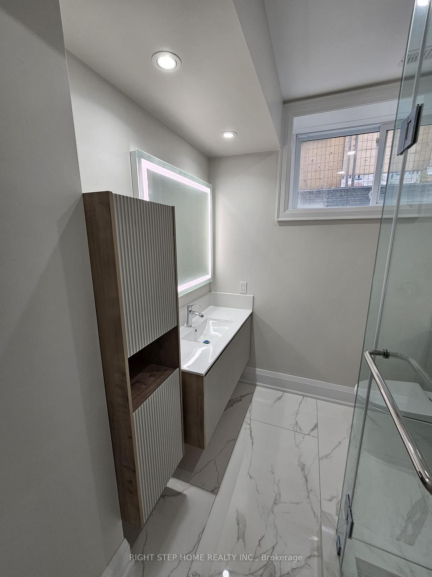 Detached House for lease at 41 Sugarbush Square, Toronto, Ontario, M1C 3M6 - Highland Creek - MLS: E12977818