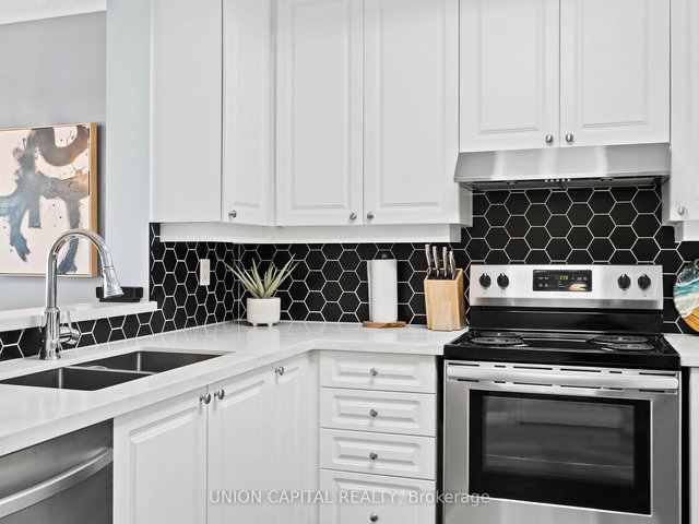 PH918 - 3650 Kingston Road