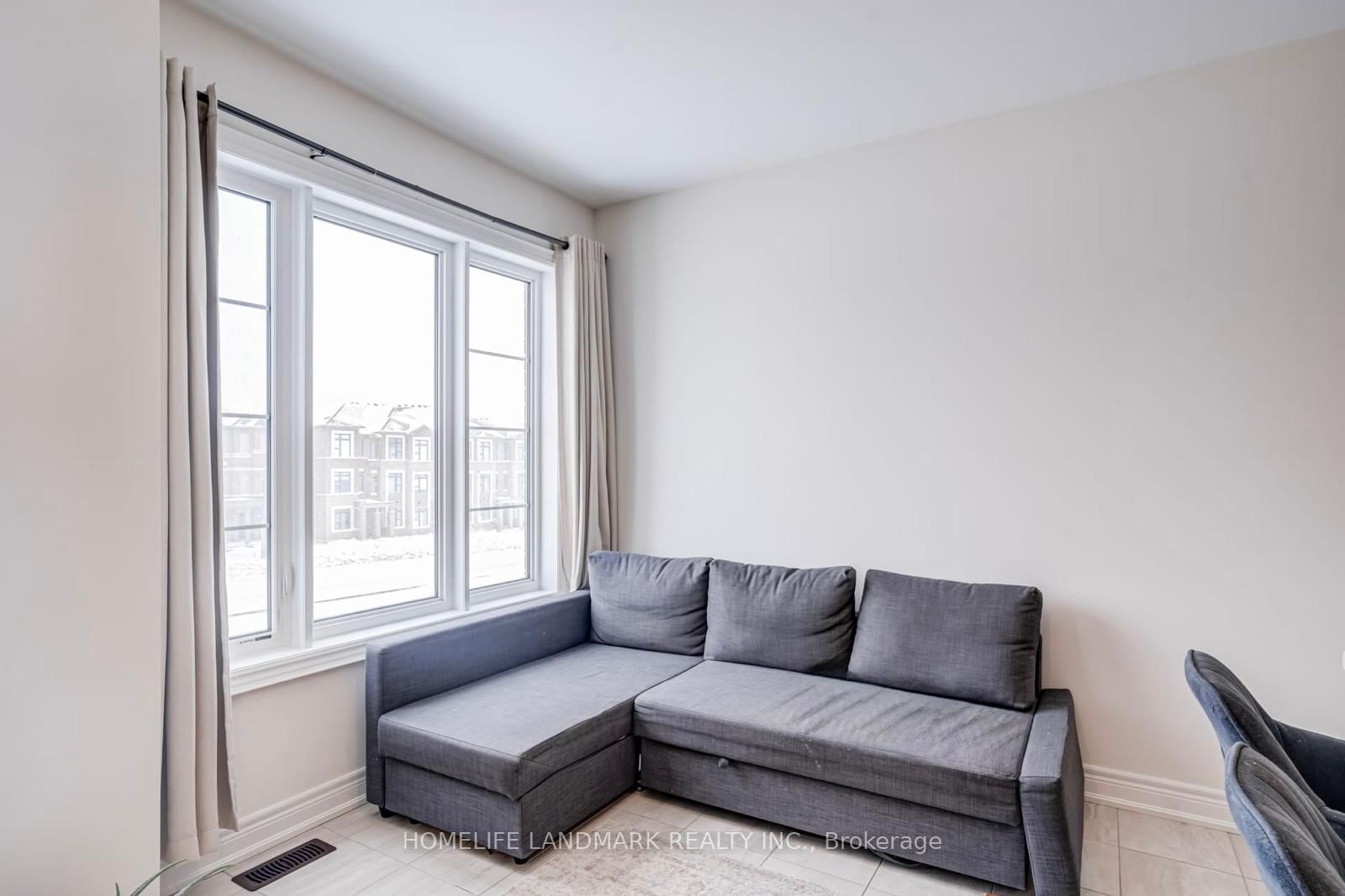 Townhouse for sale at 2844 Whites Road, Pickering, Ontario, L1X 0R6 - Rural Pickering - MLS: E12977852