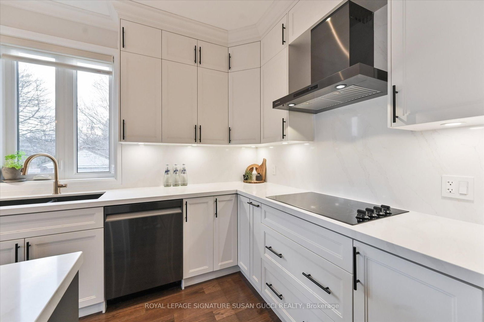 Detached House for sale at 811 Cosburn Avenue, Toronto, Ontario, M4C 2V9 - East York - MLS: E12977922