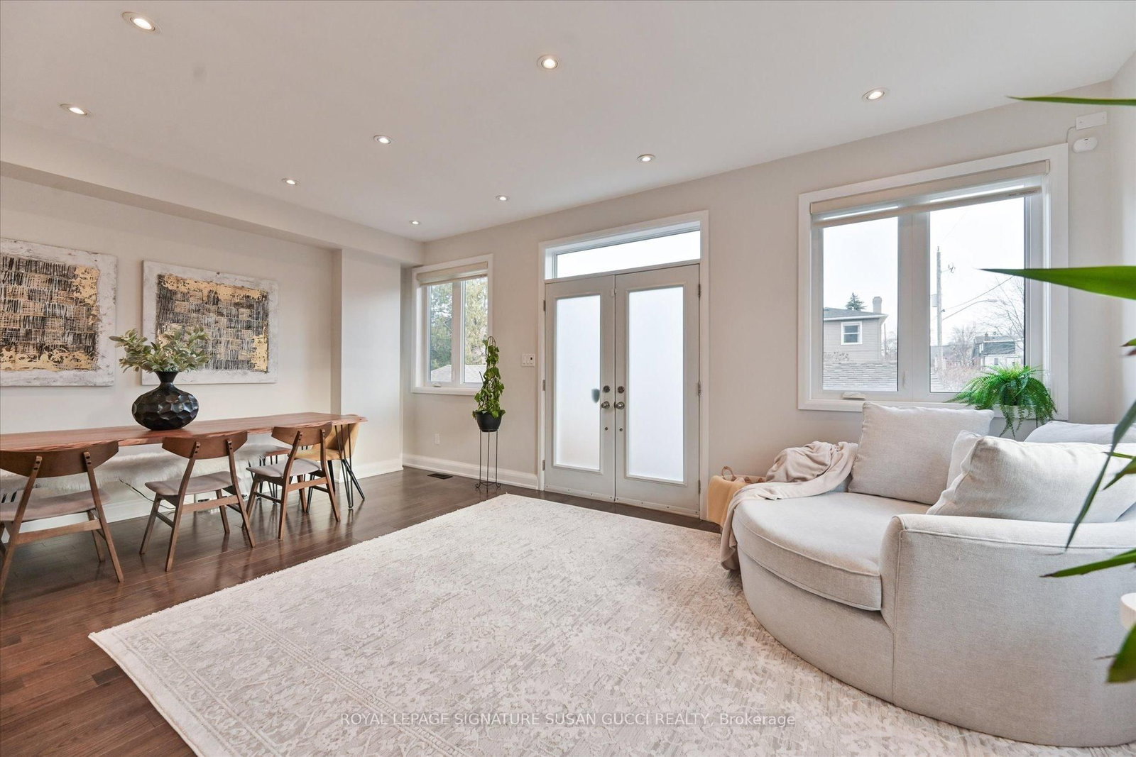 Detached House for sale at 811 Cosburn Avenue, Toronto, Ontario, M4C 2V9 - East York - MLS: E12977922