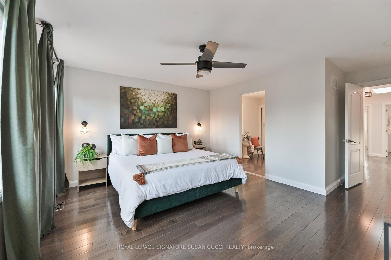 Detached House for sale at 811 Cosburn Avenue, Toronto, Ontario, M4C 2V9 - East York - MLS: E12977922