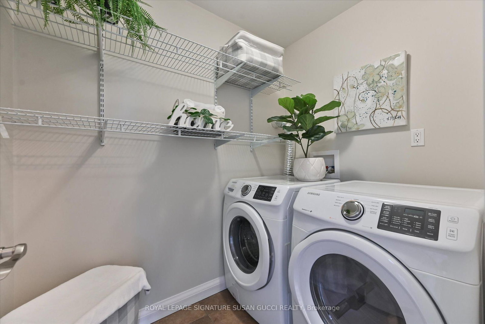 Detached House for sale at 811 Cosburn Avenue, Toronto, Ontario, M4C 2V9 - East York - MLS: E12977922