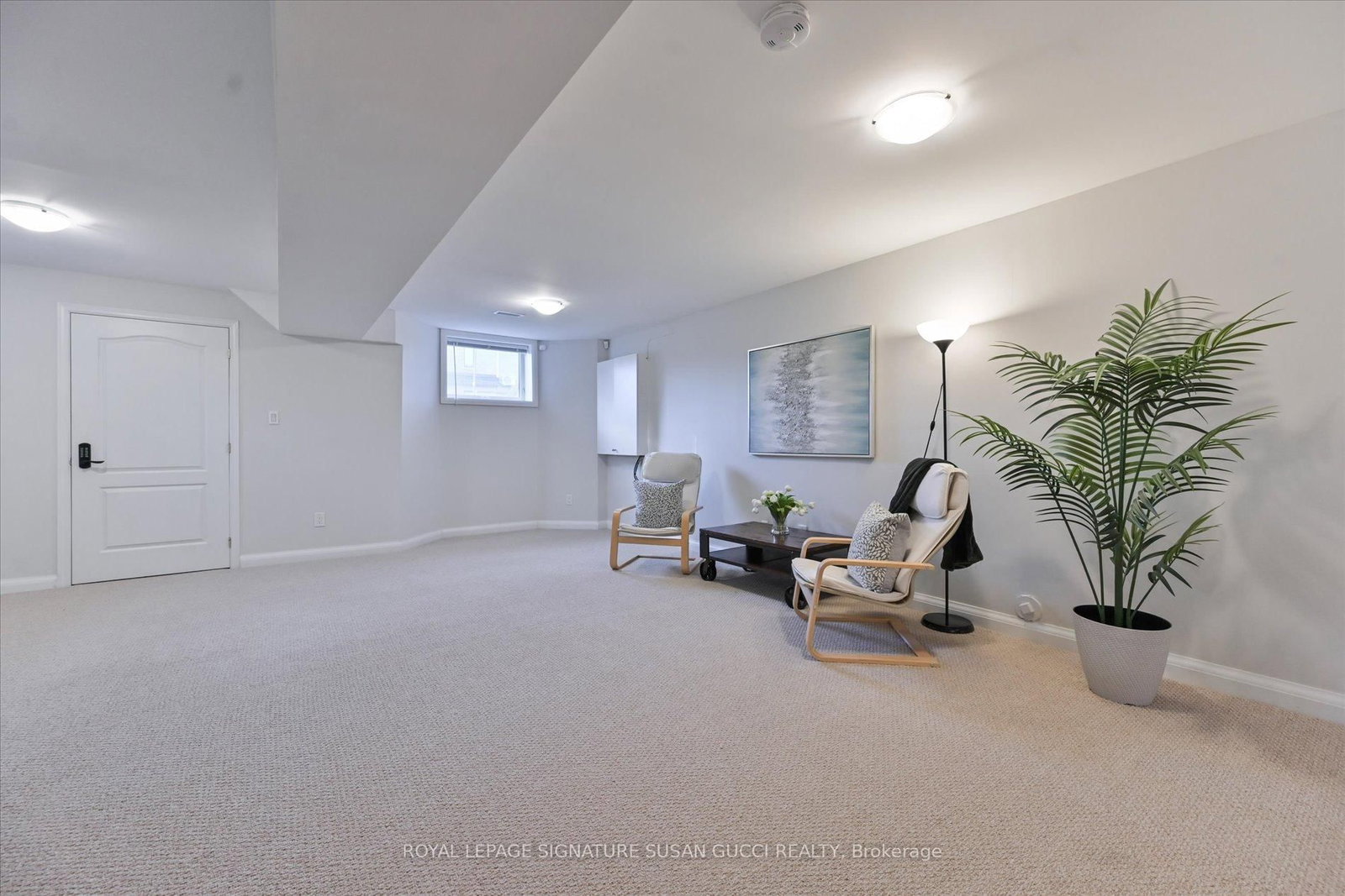 Detached House for sale at 811 Cosburn Avenue, Toronto, Ontario, M4C 2V9 - East York - MLS: E12977922