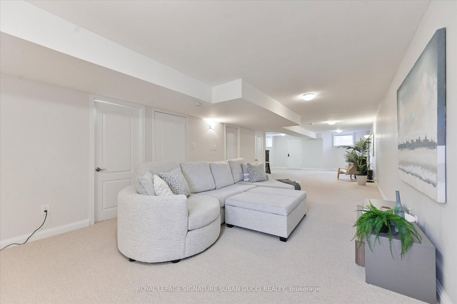 Detached House for sale at 811 Cosburn Avenue, Toronto, Ontario, M4C 2V9 - East York - MLS: E12977922