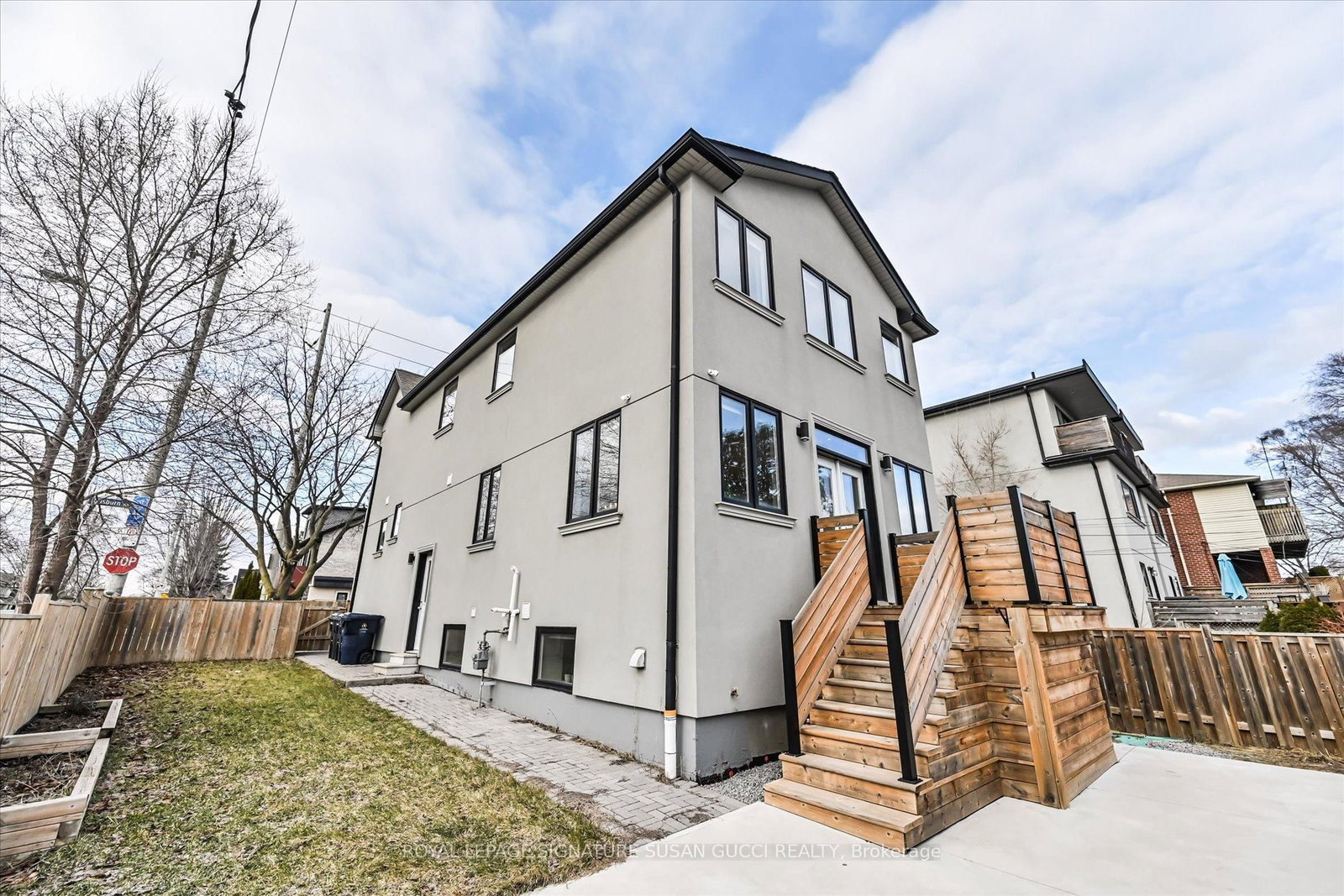 Detached House for sale at 811 Cosburn Avenue, Toronto, Ontario, M4C 2V9 - East York - MLS: E12977922
