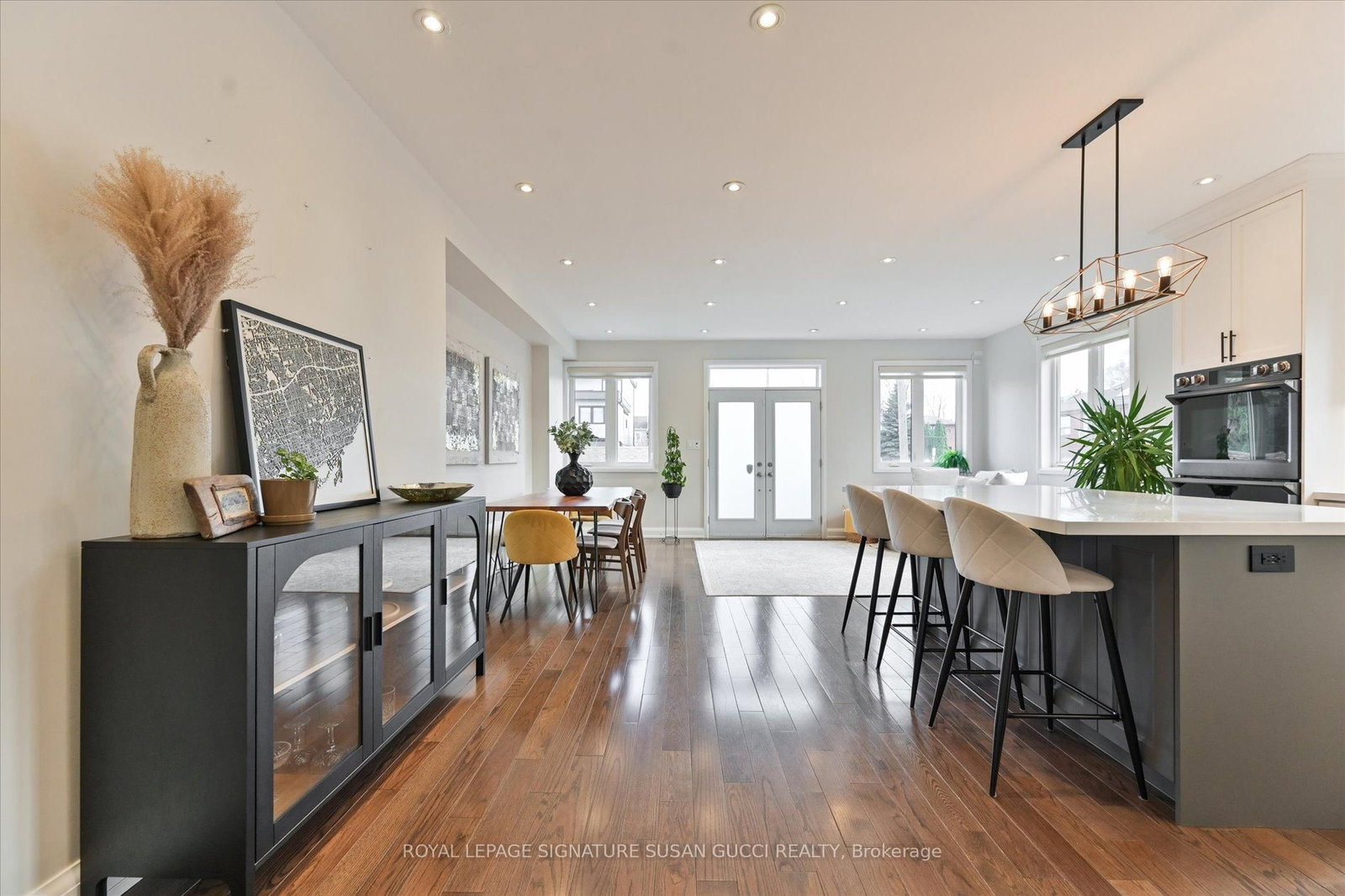 Detached House for sale at 811 Cosburn Avenue, Toronto, Ontario, M4C 2V9 - East York - MLS: E12977922