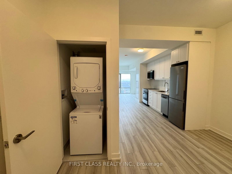 704 - 51 Clarington Blvd, Clarington, L1C 0H6 | Image 3