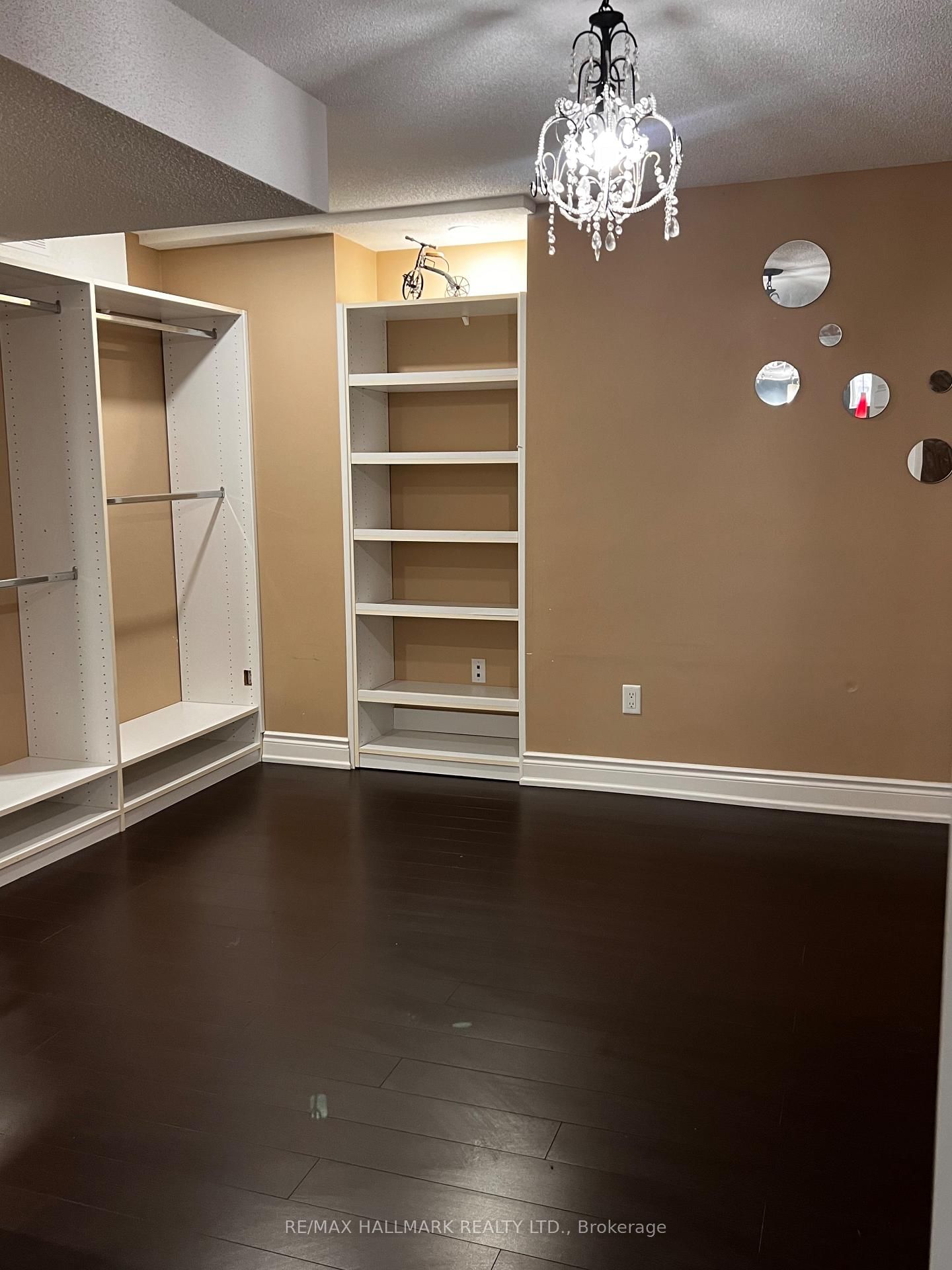 144 Baycliffe Drive, Unit Bsmt - Photo 10