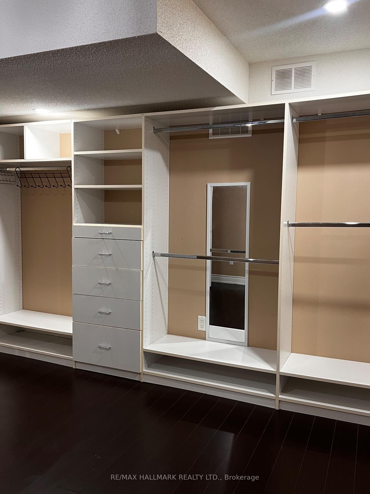 144 Baycliffe Drive, Unit Bsmt - Photo 11