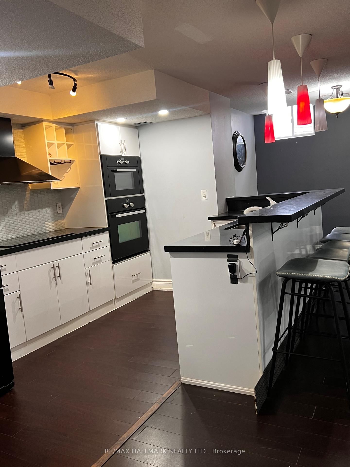 144 Baycliffe Drive, Unit Bsmt - Photo 13