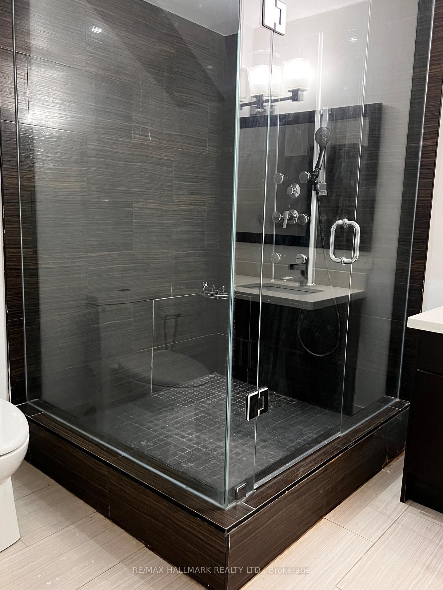 144 Baycliffe Drive, Unit Bsmt - Photo 17