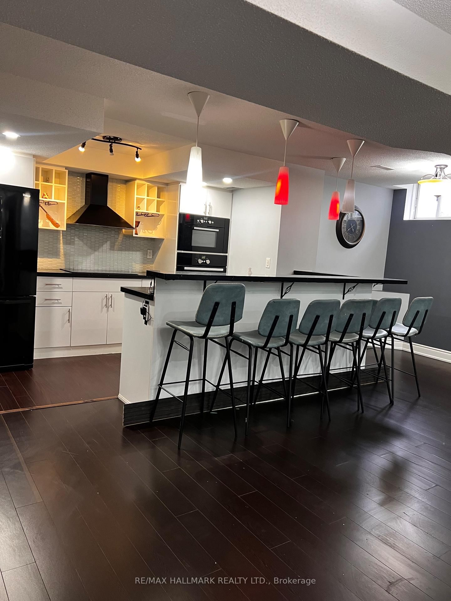 144 Baycliffe Drive, Unit Bsmt - Photo 6