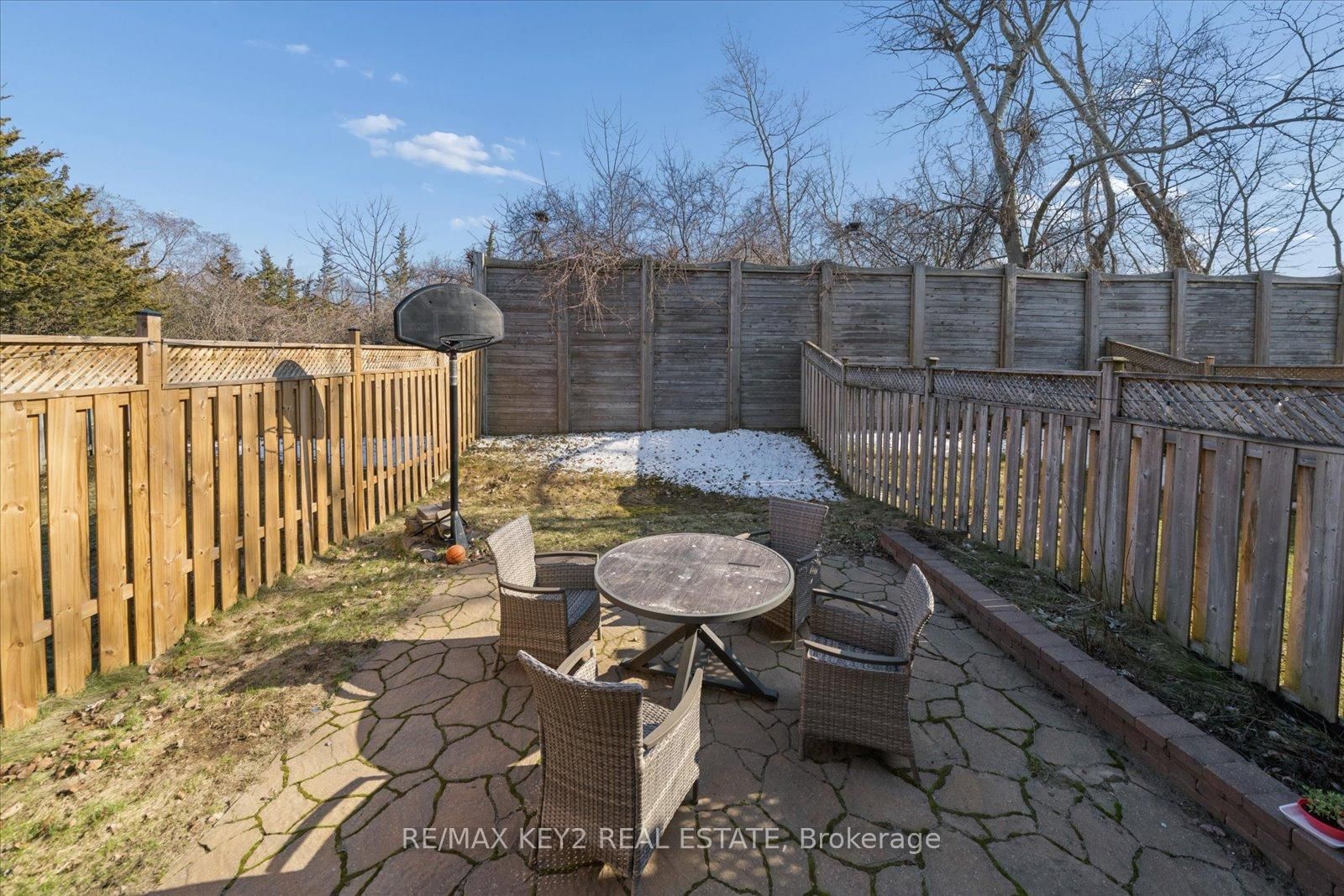 Listing Image 43