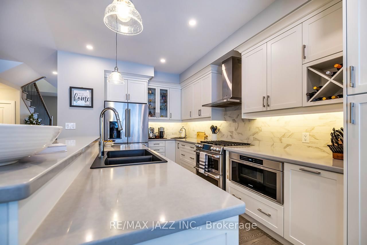 Townhouse for sale at 78 Shand Lane, Scugog, Ontario, L9L 0C7 - Port Perry - MLS: E12978352