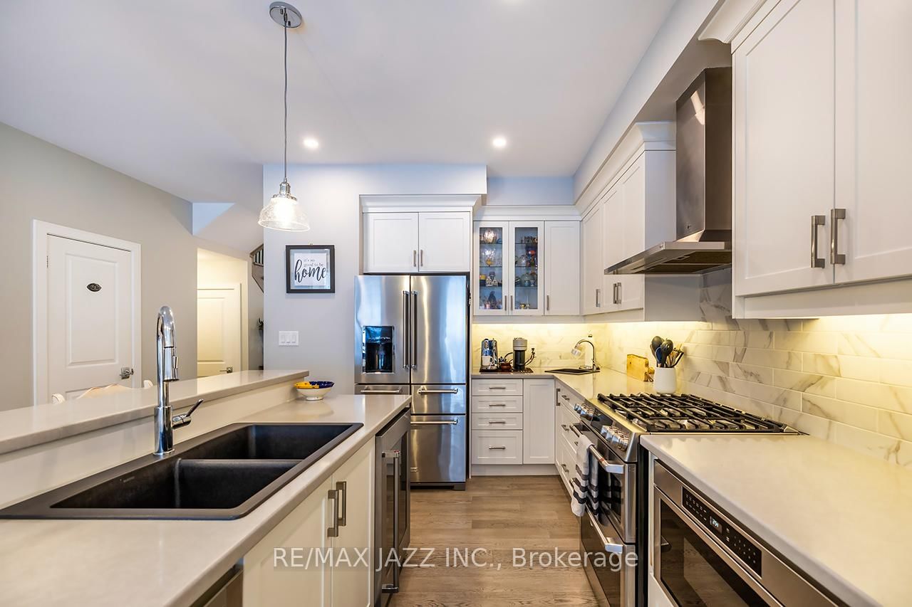 Townhouse for sale at 78 Shand Lane, Scugog, Ontario, L9L 0C7 - Port Perry - MLS: E12978352