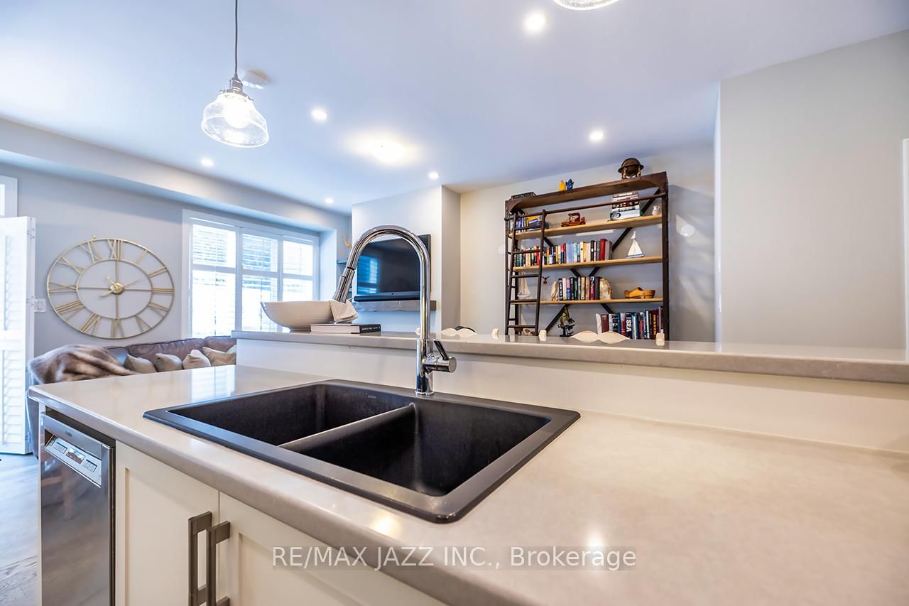 Townhouse for sale at 78 Shand Lane, Scugog, Ontario, L9L 0C7 - Port Perry - MLS: E12978352