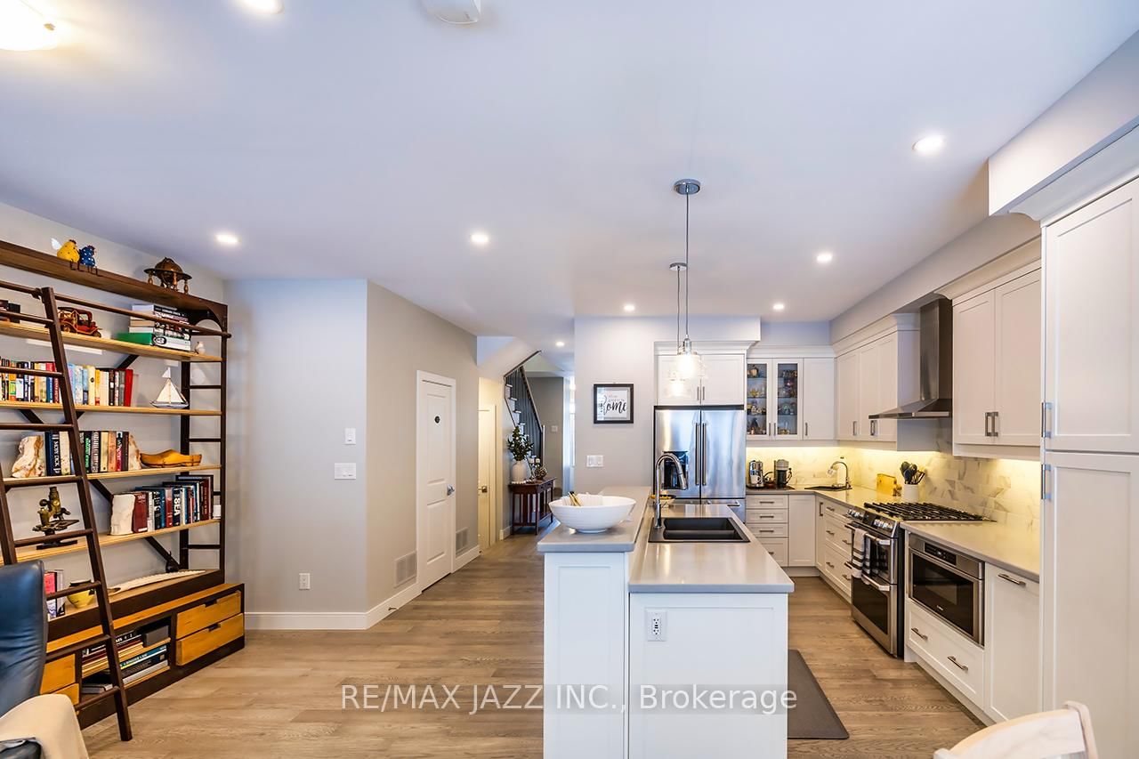 Townhouse for sale at 78 Shand Lane, Scugog, Ontario, L9L 0C7 - Port Perry - MLS: E12978352