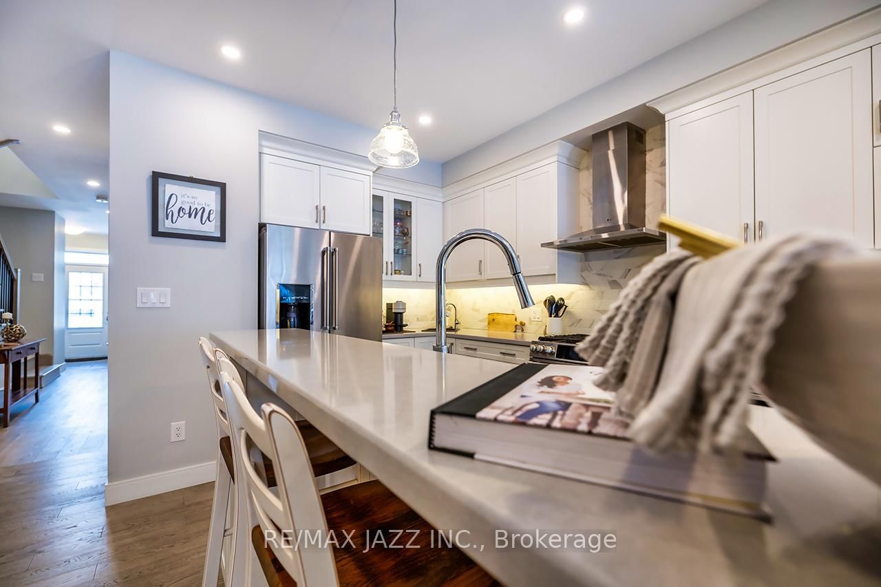 Townhouse for sale at 78 Shand Lane, Scugog, Ontario, L9L 0C7 - Port Perry - MLS: E12978352