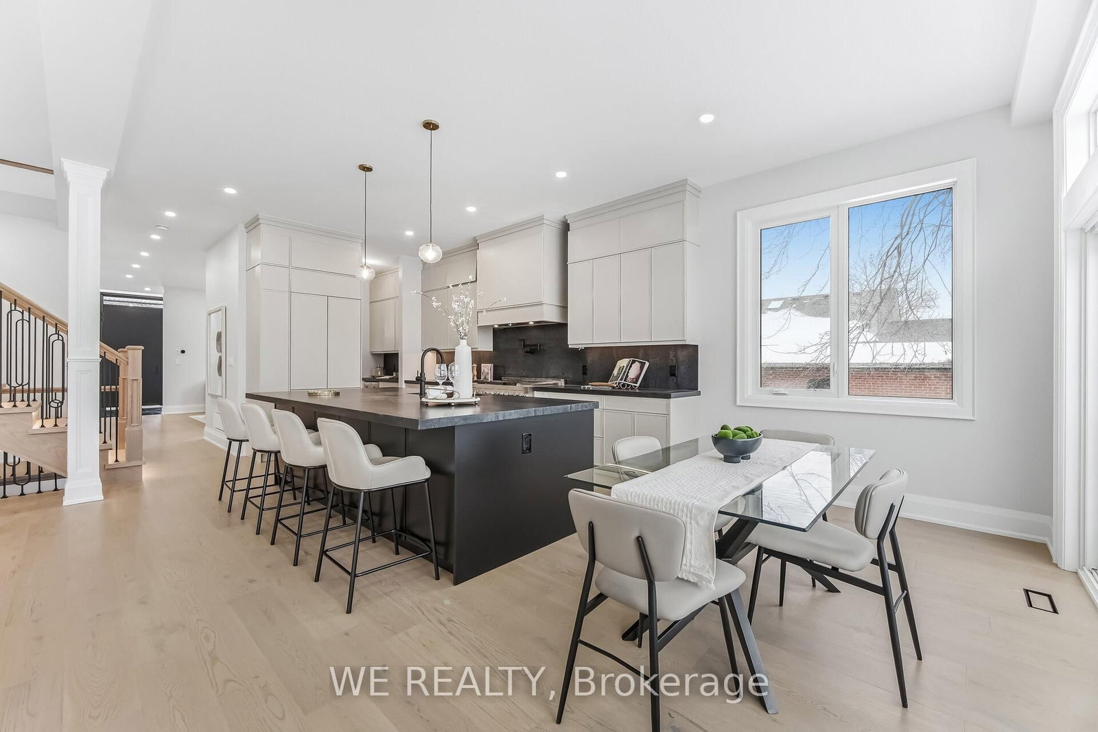 711 Hillview Crescent - Photo 10