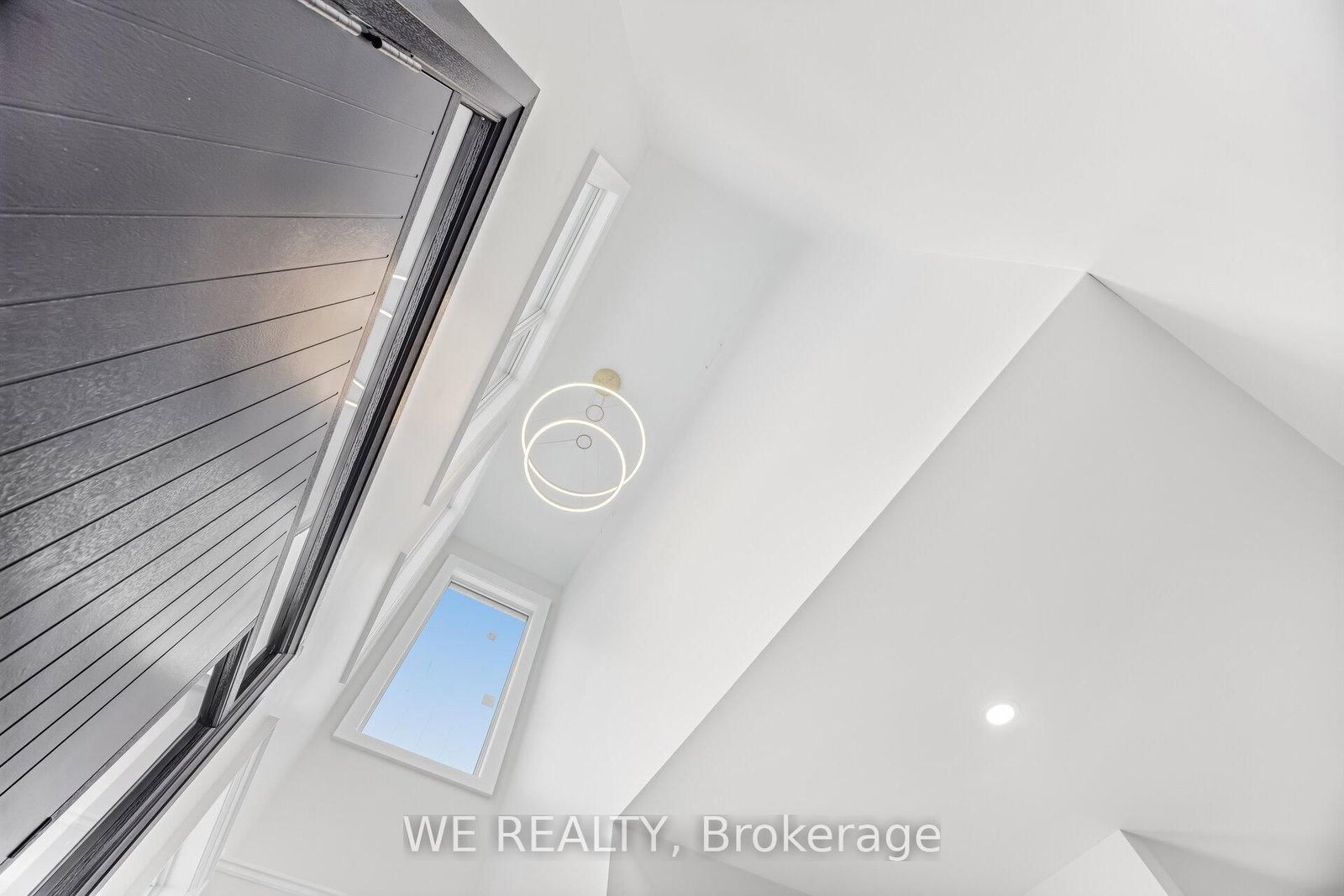 711 Hillview Crescent - Photo 5