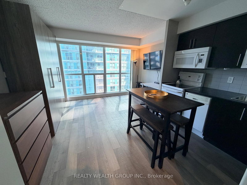 home for lease on 705-50 Town Centre Court