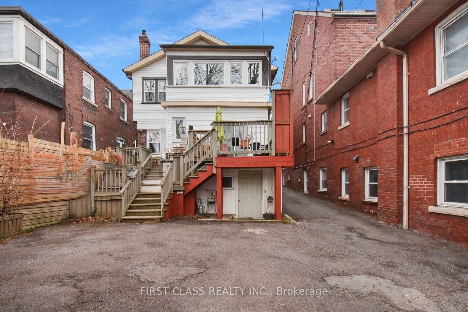 102 Greenwood Avenue • Toronto, ON photo 36