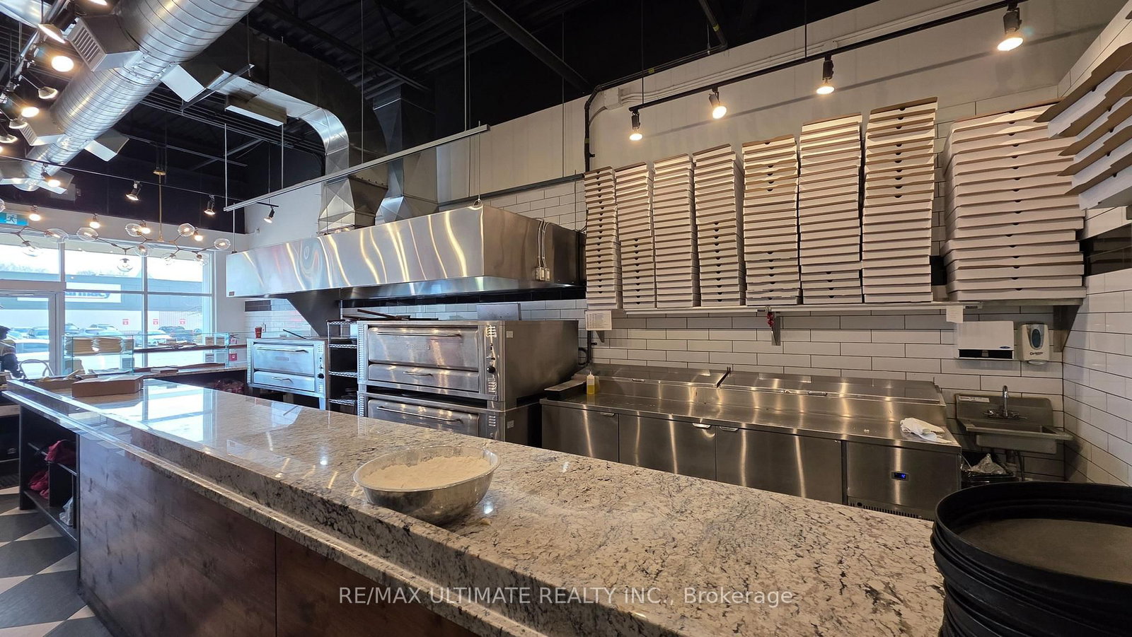 4071 Thickson Road N, Unit 2 - Photo 4