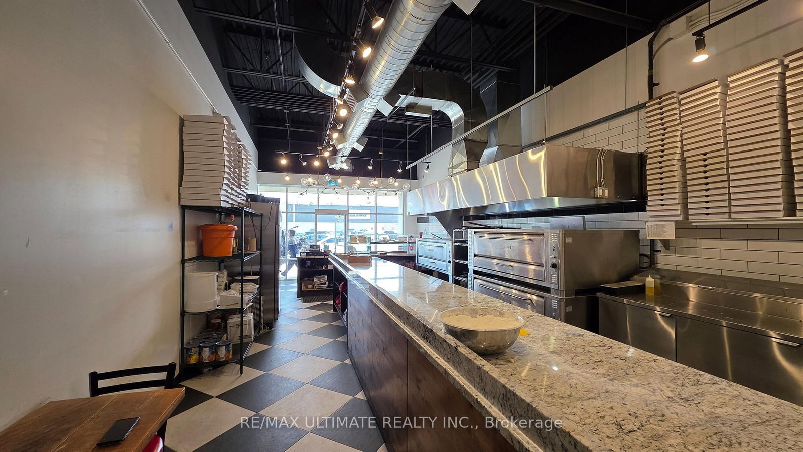 4071 Thickson Road N, Unit 2 - Photo 5