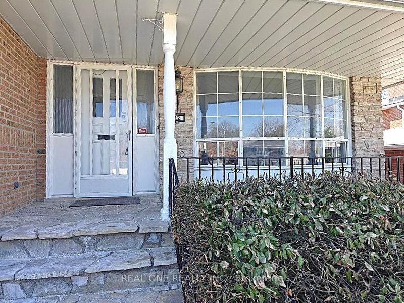 22 Kenmanor Blvd, Toronto, M1W 1R7 | Image 3