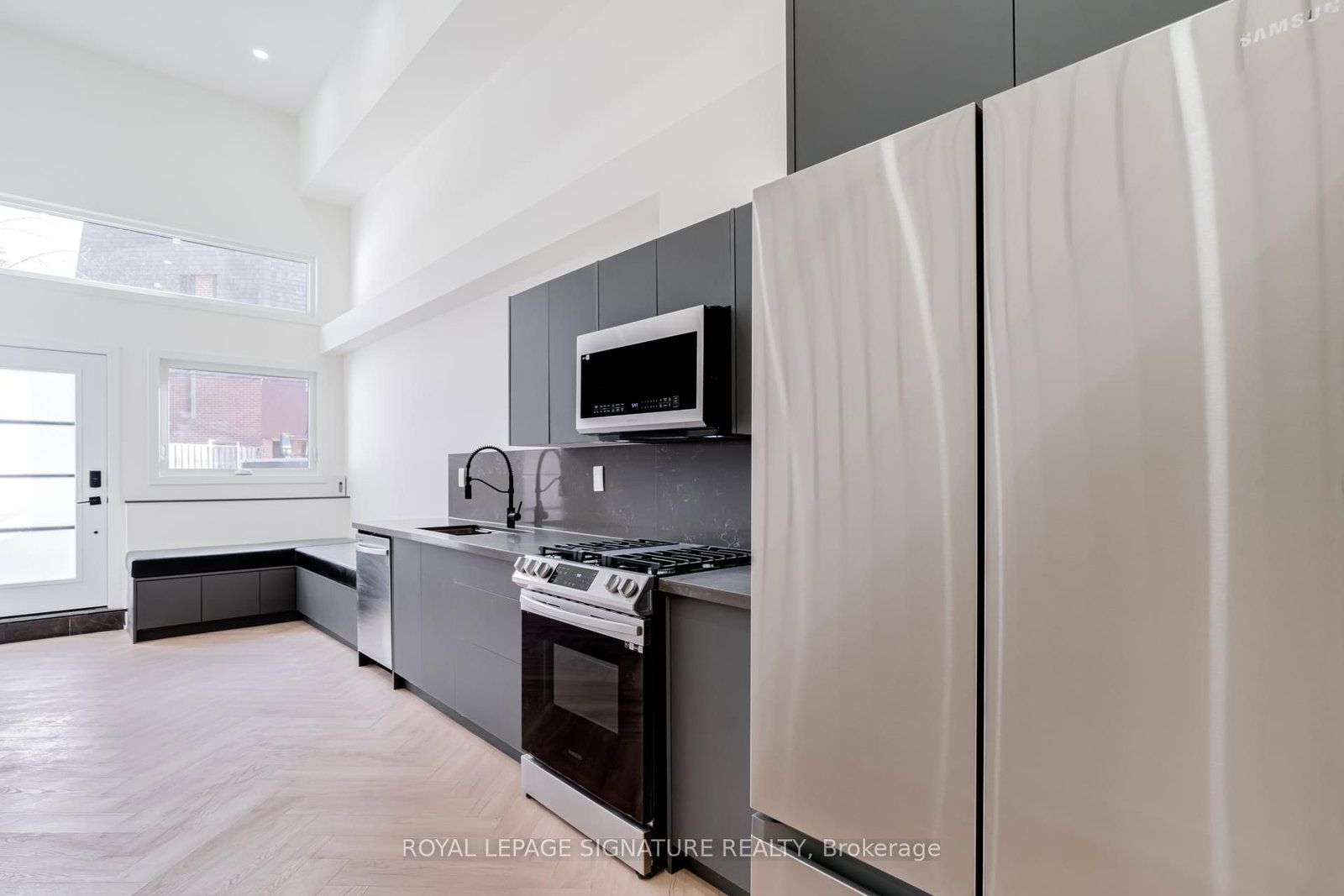 861 O'Connor Drive, Unit 3 - Photo 3