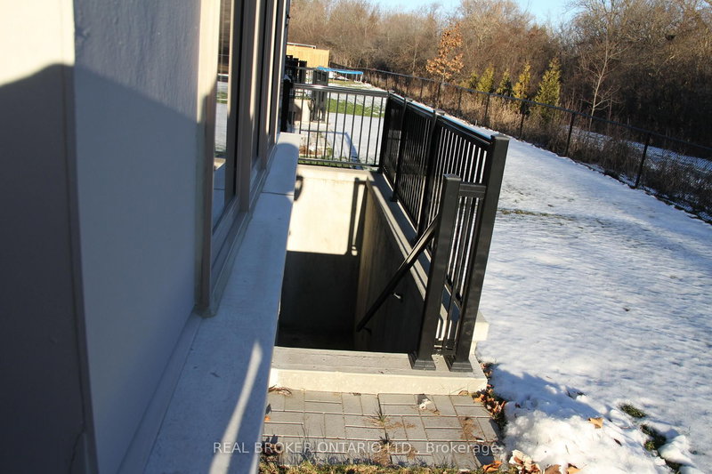 Bsmt - 31 Swordfish Dr, Whitby, L1P 0K7 | Image 2