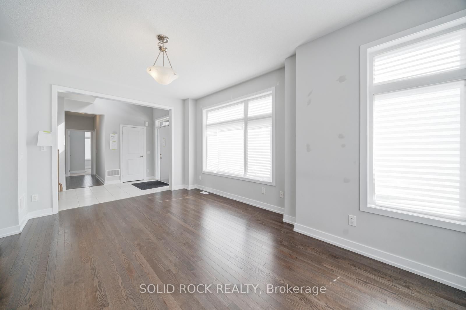 1076 Thompson Drive - Photo 10