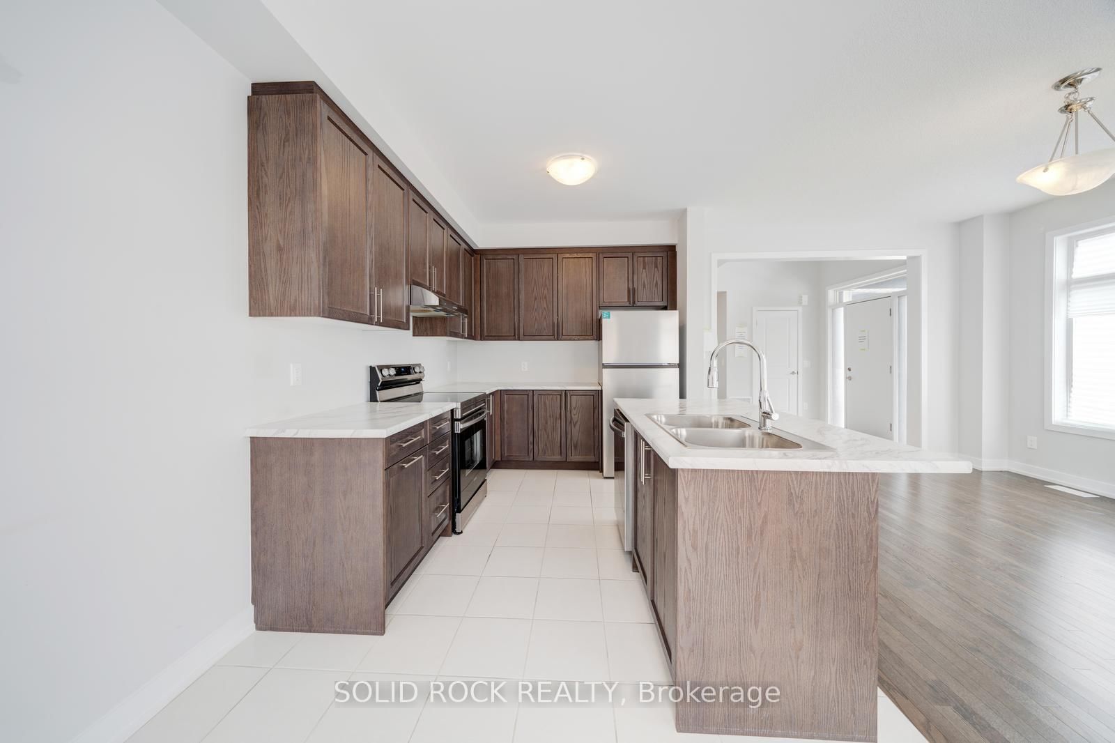 1076 Thompson Drive - Photo 13