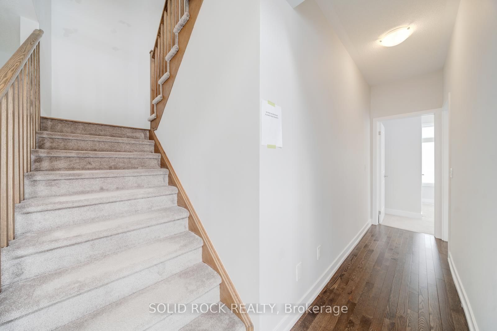 1076 Thompson Drive - Photo 14