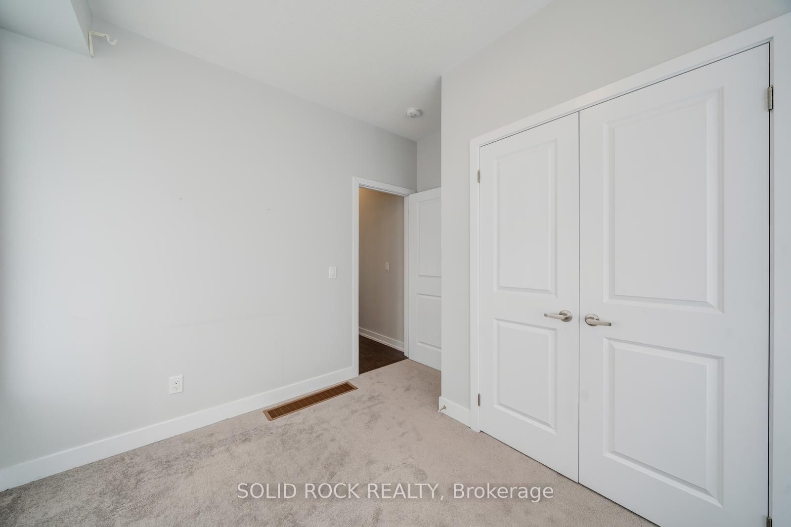 1076 Thompson Drive - Photo 17