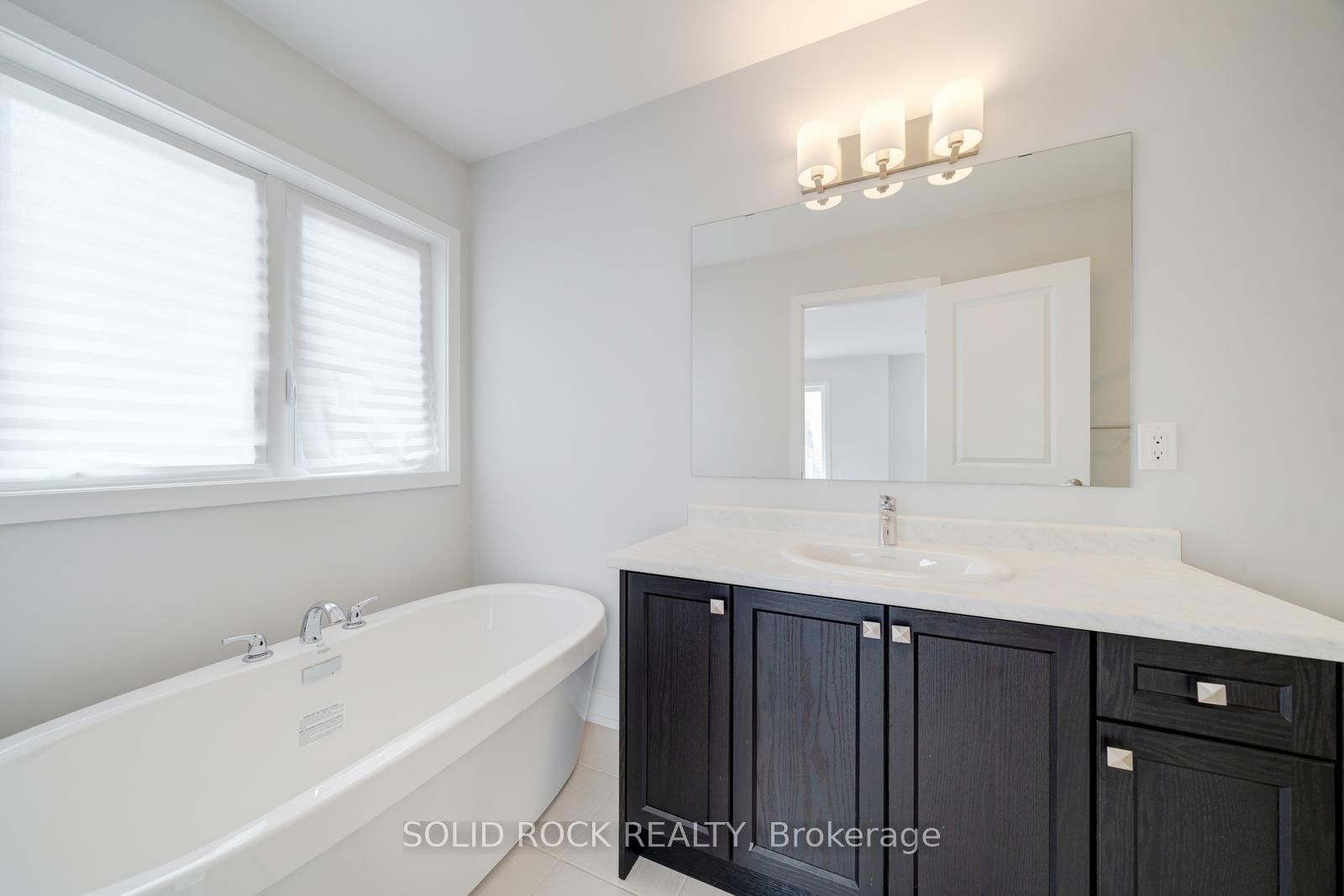 1076 Thompson Drive - Photo 27