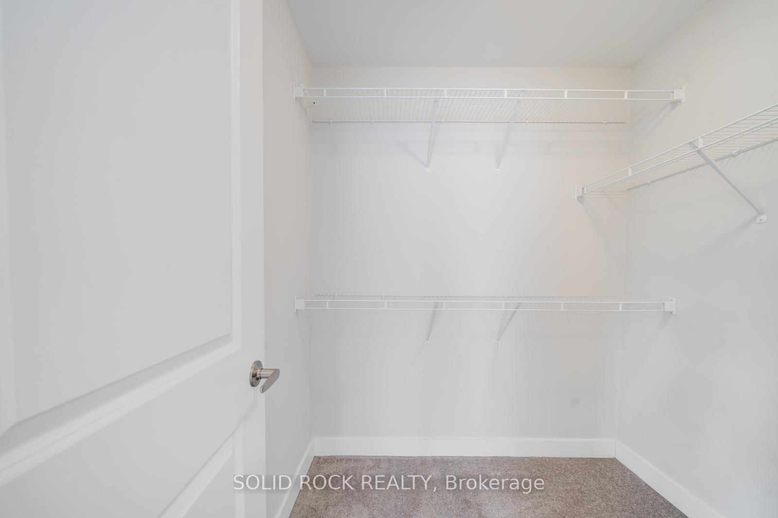 1076 Thompson Drive - Photo 28