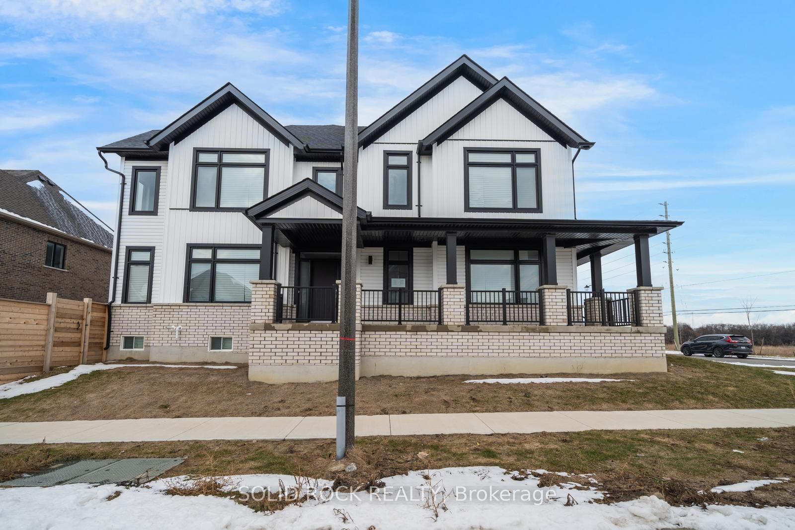 1076 Thompson Drive - Photo 3