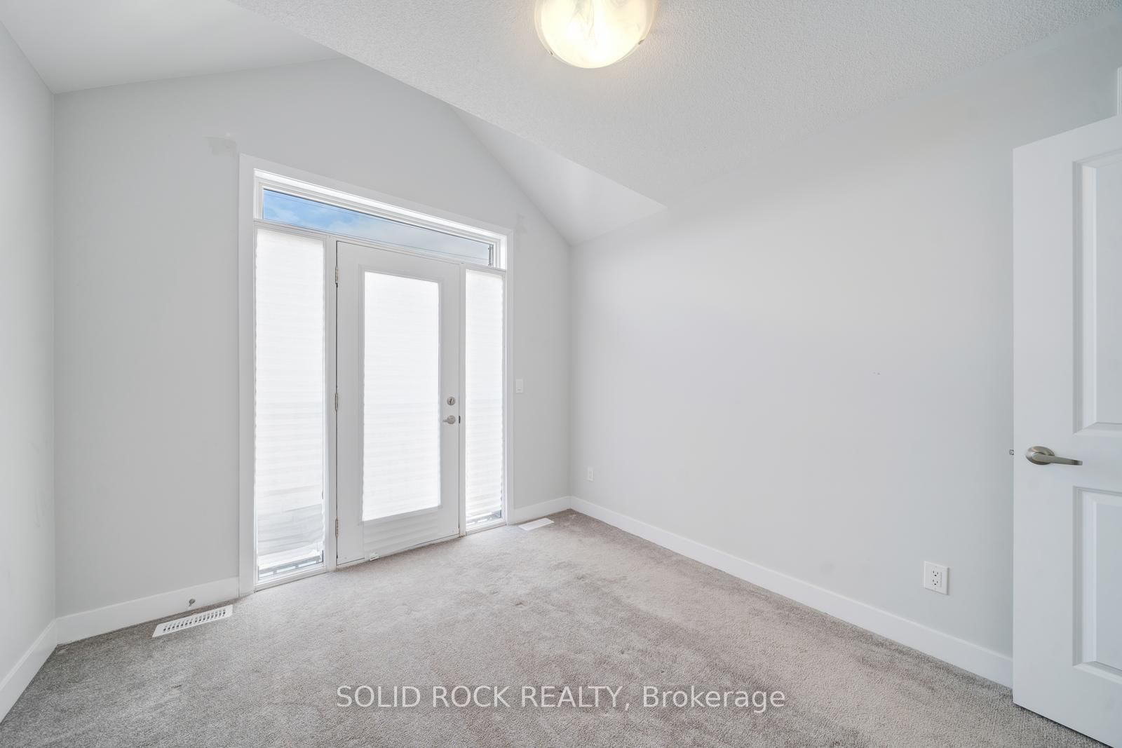 1076 Thompson Drive - Photo 31