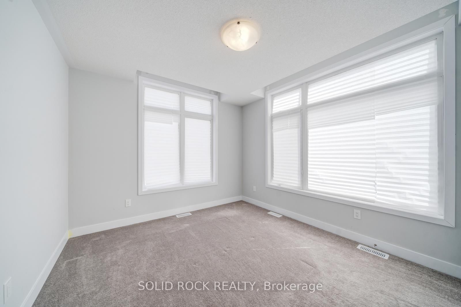 1076 Thompson Drive - Photo 34