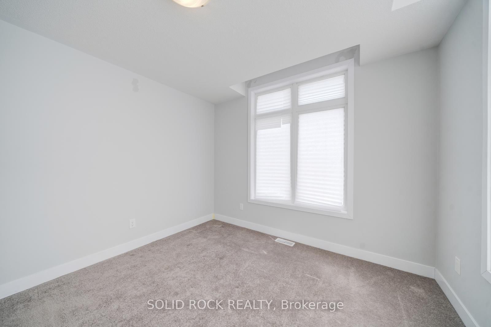 1076 Thompson Drive - Photo 35