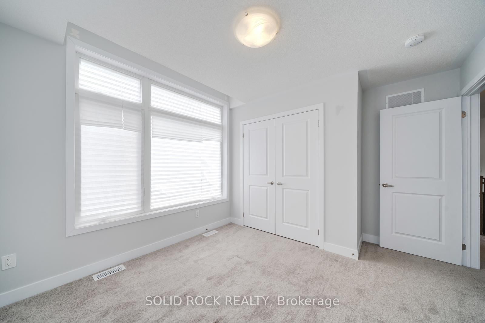 1076 Thompson Drive - Photo 37