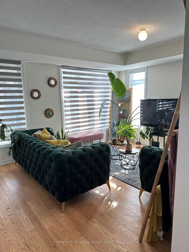 201 - 2540 William Jackson Drive