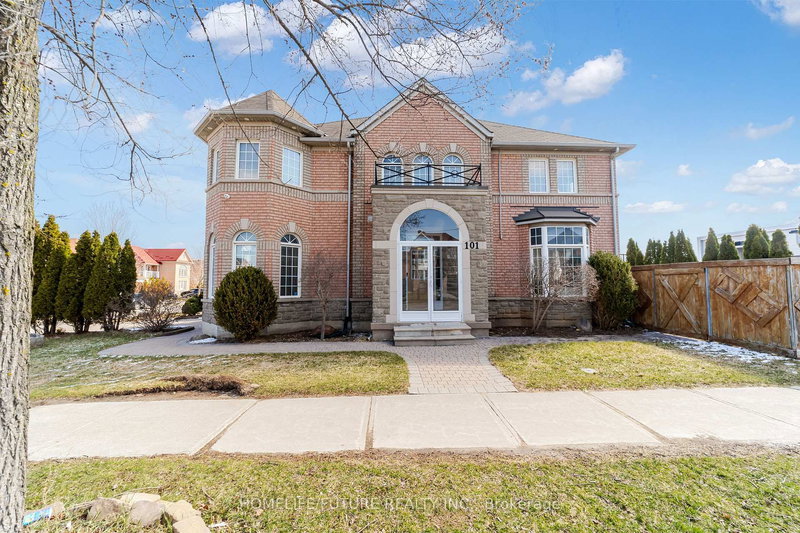 101 Oasis Blvd, Toronto, M1X 1X2 | Image 2